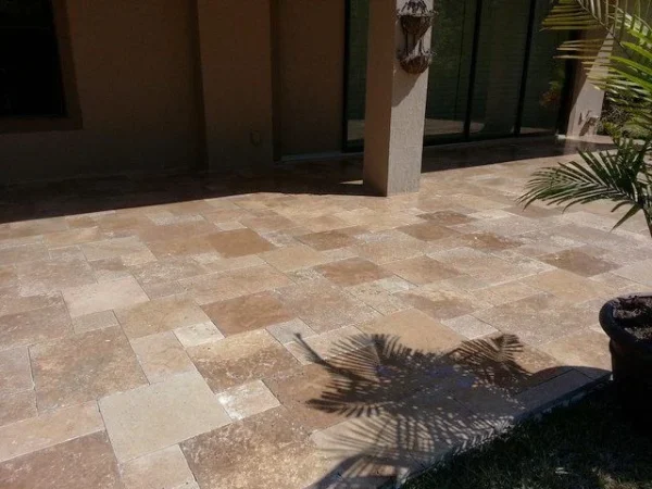 Outdoor pavers in noce travertine non slip pavers